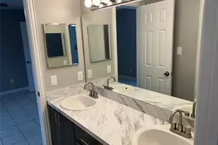 1880 White Oak Dr, Houston, TX 77009 - Photo 7