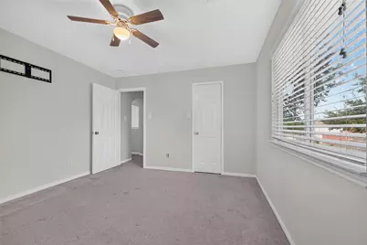 8002 Berkely Court, Baytown, TX 77521 - Photo 17