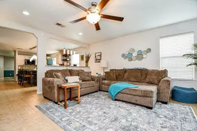 2810 Roaring Oaks Lane, Katy, TX 77449 - Photo 9