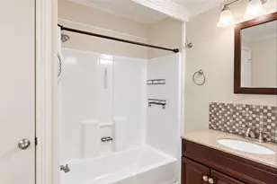 706 S Blackwell St, La Porte, TX 77571 - Photo 17