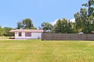 706 S Blackwell St, La Porte, TX 77571 - Photo 5