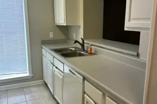 10075 Westpark Dr, Houston, TX 77042 - Photo 7