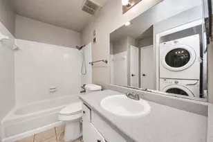 10075 Westpark Dr, Houston, TX 77042 - Photo 15