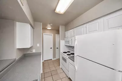 10075 Westpark Drive #42, Houston, TX 77042 - Photo 5