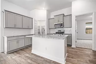 204 Bryan Wy, Angleton, TX 77515 - Photo 7