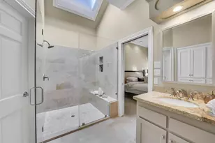 9410 Briar Forest Dr, Houston, TX 77063 - Photo 35