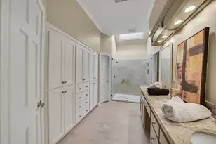 9410 Briar Forest Dr, Houston, TX 77063 - Photo 23