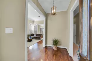 9410 Briar Forest Dr, Houston, TX 77063 - Photo 9