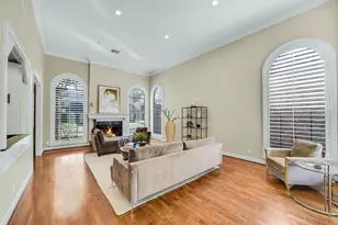 9410 Briar Forest Dr, Houston, TX 77063 - Photo 11