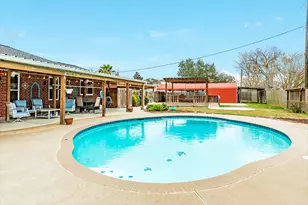 509 Humble Dr, West Columbia, TX 77486 - Photo 9