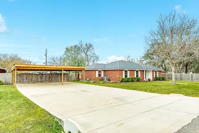 509 Humble Drive, West Columbia, TX 77486 - Photo 5