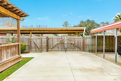 509 Humble Drive, West Columbia, TX 77486 - Photo 15