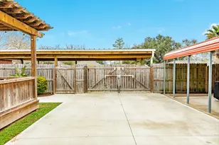 509 Humble Dr, West Columbia, TX 77486 - Photo 15