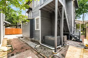 606 W Drew St, Houston, TX 77006 - Photo 9