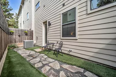 3411 Kensington Yellow Place, Houston, TX 77008 - Photo 27
