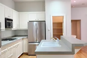 9821 Meredith Elise Ct, Houston, TX 77025 - Photo 7