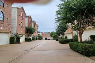 9821 Meredith Elise Ct, Houston, TX 77025 - Photo 3