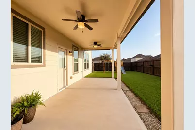 2326 Brookeland Meadow Court, Houston, TX 77489 - Photo 19