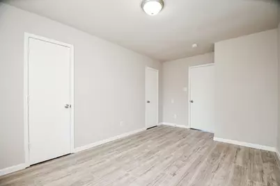 11659 Evesborough Drive, Houston, TX 77099 - Photo 19