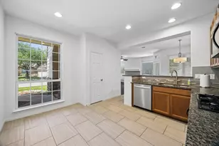 7926 Glenn Cliff Dr, Houston, TX 77064 - Photo 11