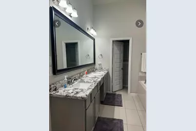 10609 Centre Forest Drive, Houston, TX 77043 - Photo 11