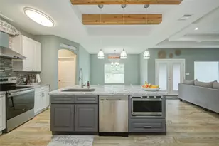 62 Ivy Ct, Jones Creek, TX 77541 - Photo 23