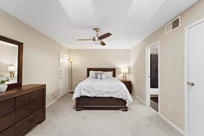 10855 Meadowglen Lane #729, Houston, TX 77042 - Photo 17