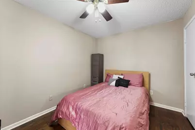 10855 Meadowglen Lane #729, Houston, TX 77042 - Photo 9