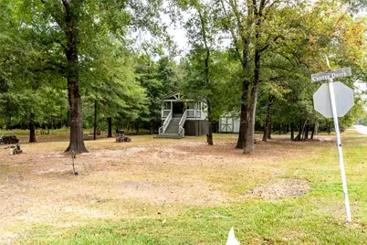 215 Center Street, Cleveland, TX 77327 - Photo 5