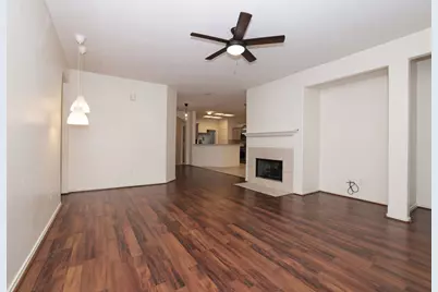 7 N Regan Mead Circle, The Woodlands, TX 77382 - Photo 13