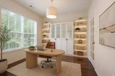 7 N Regan Mead Circle, The Woodlands, TX 77382 - Photo 9