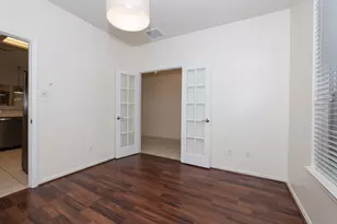 7 N Regan Mead Cir, The Woodlands, TX 77382 - Photo 9