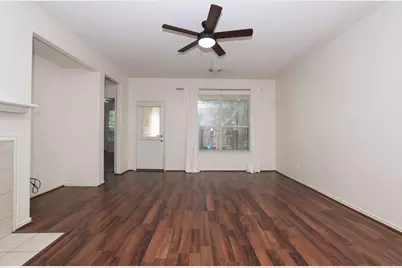 7 N Regan Mead Circle, The Woodlands, TX 77382 - Photo 11
