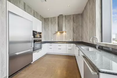 1409 Post Oak Boulevard #1304, Houston, TX 77056 - Photo 23