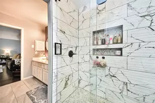 19427 Savannah Creek Ln, Katy, TX 77449 - Photo 11