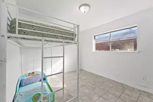 807 Turney Dr, Houston, TX 77038 - Photo 9