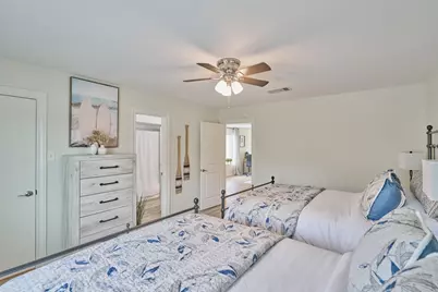 73 April Point Drive S, Montgomery, TX 77356 - Photo 35