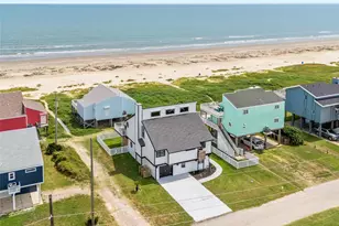 23143 Gulf Dr, Galveston, TX 77554 - Photo 1