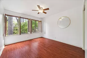318 Litchfield Ln, Houston, TX 77024 - Photo 19