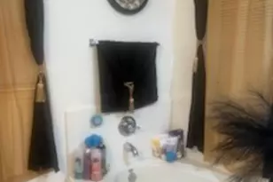 7930 Montague Manor Ln, Houston, TX 77072 - Photo 9