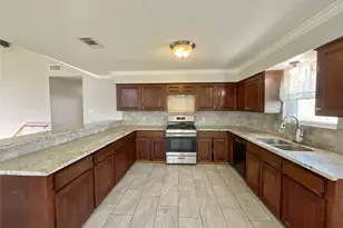 502 Oakdale St, Shoreacres, TX 77571 - Photo 13