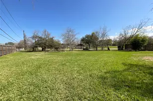 502 Oakdale St, Shoreacres, TX 77571 - Photo 29