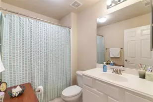 11 Abercrombie Pl, Conroe, TX 77384 - Photo 11