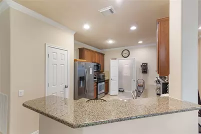 11 Abercrombie Place, Conroe, TX 77384 - Photo 7