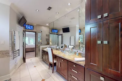 734 Plainwood Drive, Houston, TX 77079 - Photo 19