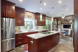 734 Plainwood Dr, Houston, TX 77079 - Photo 13