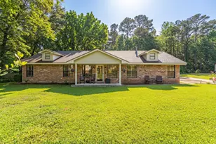 129 Pine Valley Dr, Livingston, TX 77351 - Photo 1