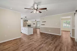 129 Pine Valley Dr, Livingston, TX 77351 - Photo 7