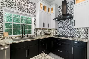 263 Bristol Bend Cir, The Woodlands, TX 77382 - Photo 19