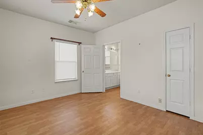 321 E Wilkins Street, League City, TX 77573 - Photo 13